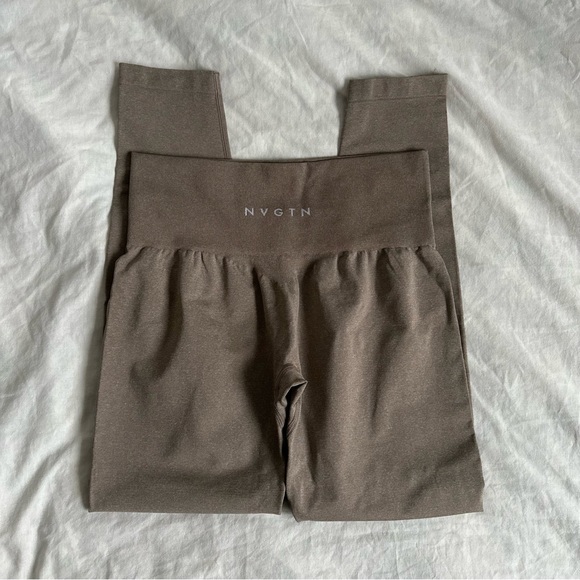 NVGTN Taupe Solid Seamless Leggings - Picture 1 of 4